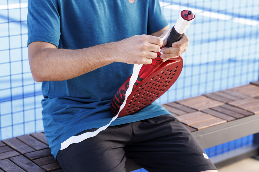 Padel Grip - How to hold the racket 