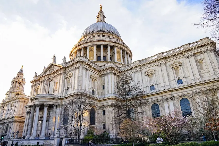 Padel at St Paul's in London